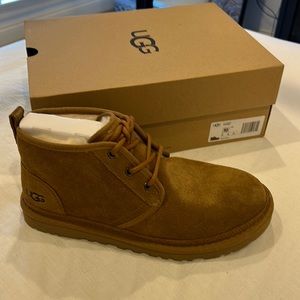 UGG Neumel Lace up boots size 10